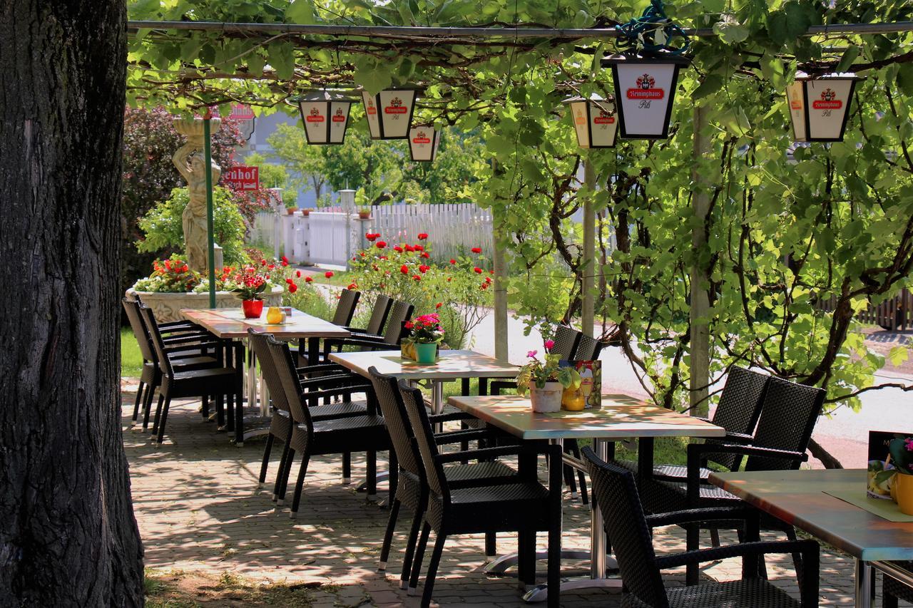 Zum Lindenhof Hotel
