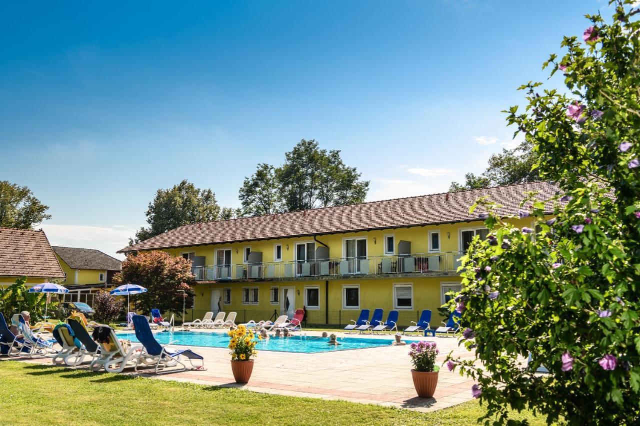 Zum Lindenhof Hotel